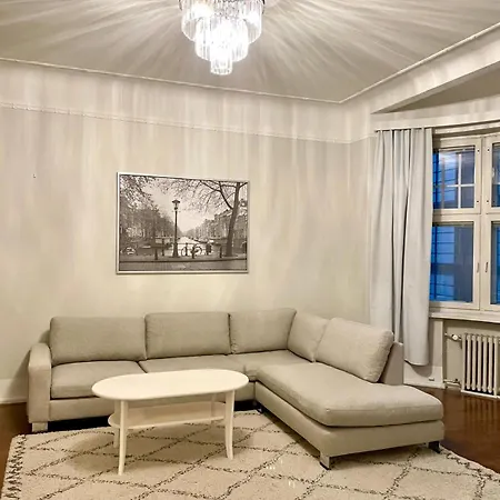 Elegant Jugend Retreat 79m2 Helsingfors
